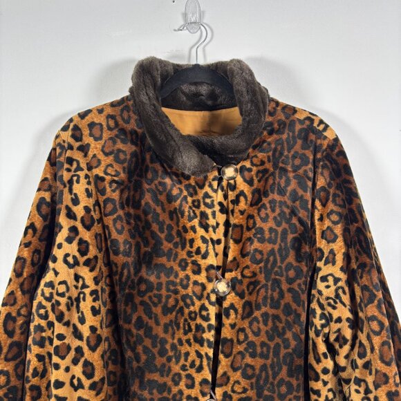 Vintage Leopard Faux Fur Jacket Winter Coat Whimsigoth Old Money Size Medium - Picture 3 of 11